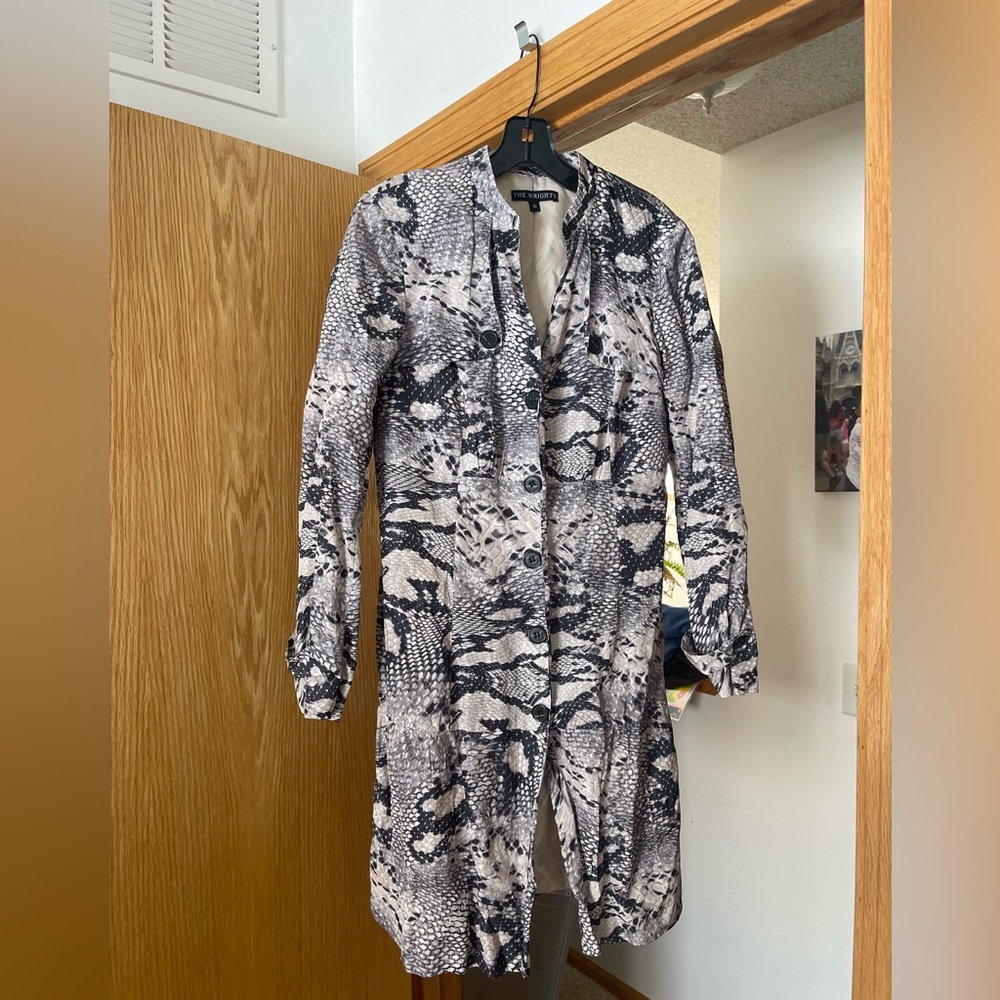 Spring jacket. Very comfortable and fitting.